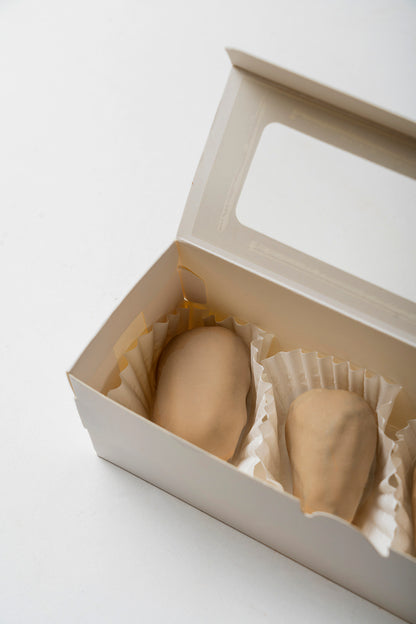 Dátil con coco y cubierto en chocolate